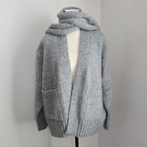 Zara Soft Gray Women's Oversized Scarf Sweater Cardigan Size Med